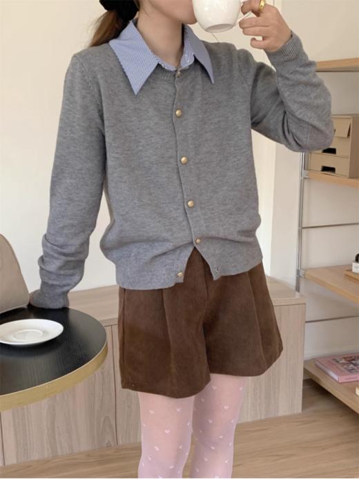 💥【早春衬衫领拼接气质百搭针织开衫-N589】👍 🔺1.黑色针织衫与蓝色条纹衬衫领相结合既保留了✅针织衫的温暖舒适又增添了衬衫的干练气质⭐ 商品图3