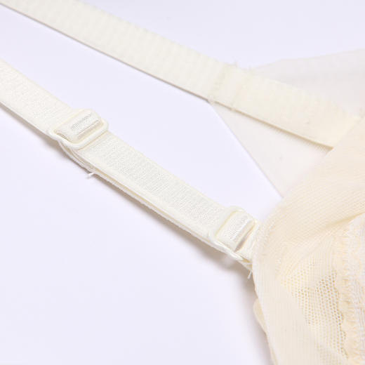 都市丽人自然舒适3D创新花形杯内衣女蕾丝文胸B杯适穿3/4杯薄款无钢圈三排扣LB42C7 商品图7