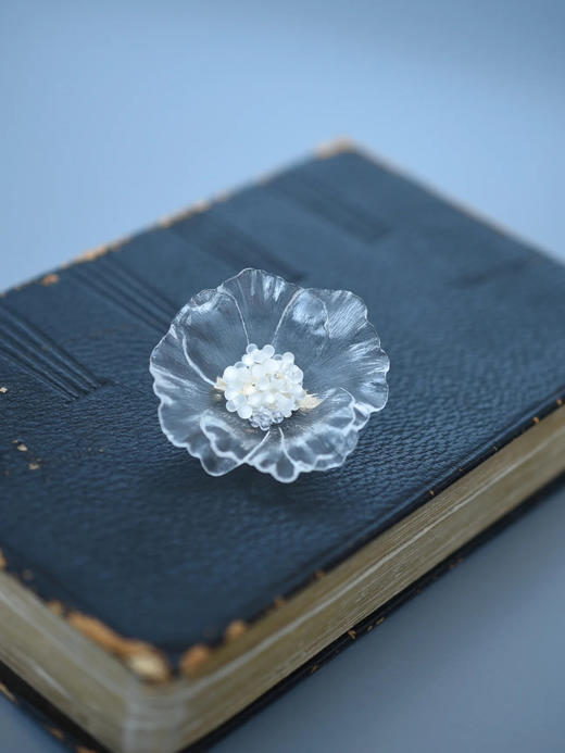 订购8周到｜Monshiro-SANKAYOU-透明花朵 树脂 胸针［日本设计师］ 商品图0
