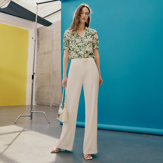 EITIE爱特爱夏季新款印花时尚气质V领显瘦衬衣7409101 商品图1