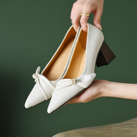 【预售5天】春夏季新款鞋子尖头粗跟高跟鞋蝴蝶结串珠浅口单鞋女AMN&TX08-89