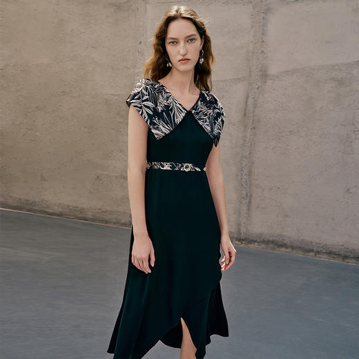 EITIE爱特爱夏季新款气质时尚高腰拼接连衣裙7407170 商品图4