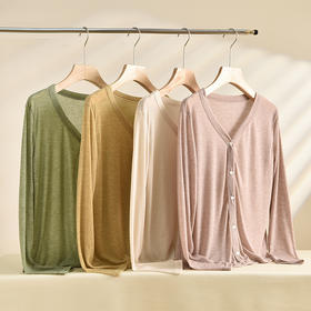 2024年秋款天丝开衫小众V领外套上衣女宽松百搭