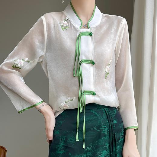 纤束马新中式典雅盘扣刺绣衬衣 商品图8