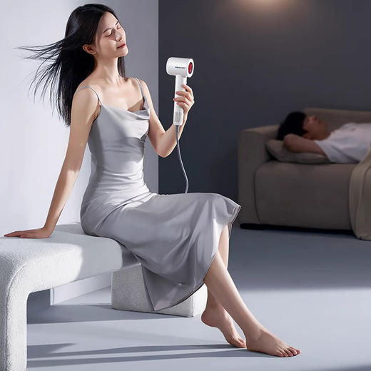 【等离子高速吹风机】蓝宝等离子高速吹风机BP-FT01 5亿等离子锁水护发 1min高速干发 减少毛躁 一键智能清洁 商品图6