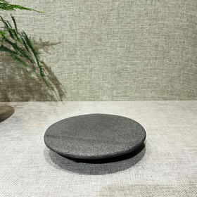 玄武岩感叹圆形三足底座