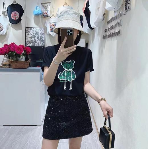 女绿绣花小熊圆领T6058 商品图0