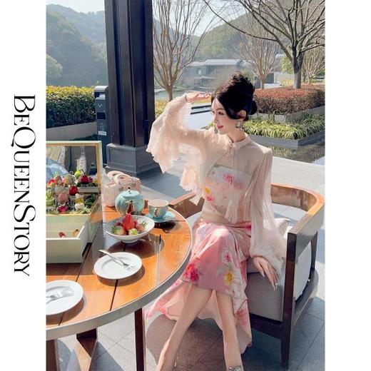 余潇潇【国色天姿】国风优雅桑蚕丝外搭&真丝弹力缎印花鱼尾吊带裙 商品图3