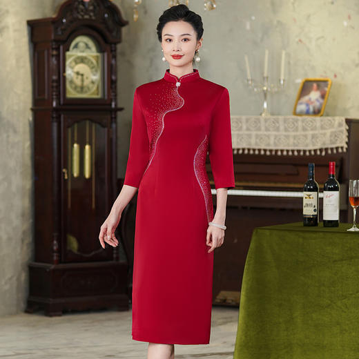妈妈结婚敬酒礼服，显年轻高端春夏季喜婆婆婚宴旗袍连衣裙HH-9942 商品图3