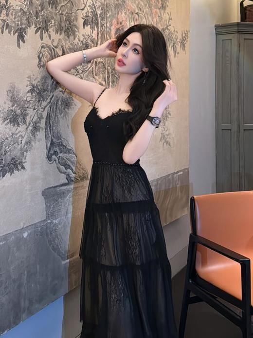 【孤品样衣，不退不换】【黑天鹅晚宴】法式蕾丝网纱钉珠压褶气质吊带连衣裙 商品图7