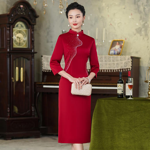 妈妈结婚敬酒礼服，显年轻高端春夏季喜婆婆婚宴旗袍连衣裙HH-9942 商品图2
