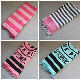 简单粗暴的 第四波 哈！维多利亚 大规格的 125*150cm 沙滩巾 4色入