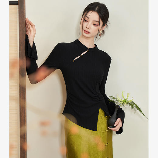 西遇新中式国风小立领长袖T恤女新款修身显瘦内搭打底衫D0040957（D0240015） 商品图3