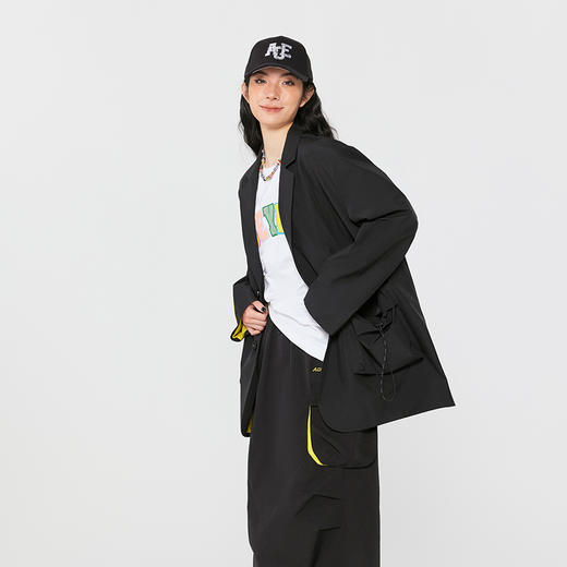 YKYB潮流西装上衣2025春季新款设计感拼接撞色运动休闲西服外套 商品图3