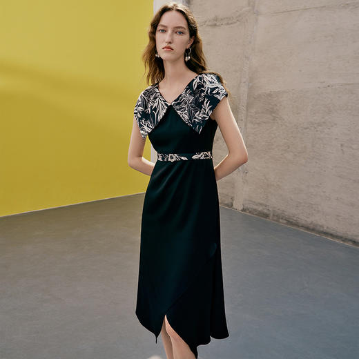 EITIE爱特爱夏季新款气质时尚高腰拼接连衣裙7407170 商品图2