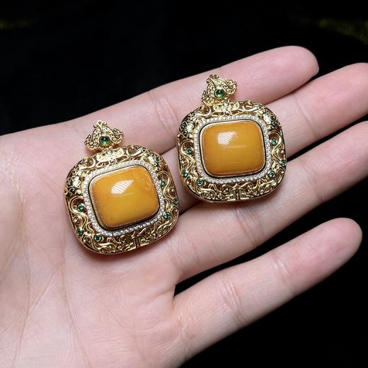 S925蜜蜡吊坠-吉象龙抬头四方香囊 商品图0