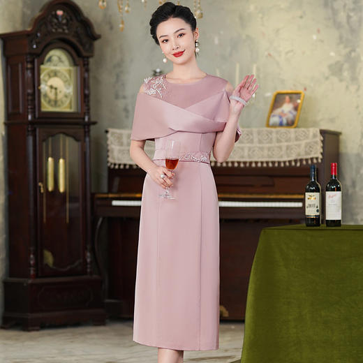 高端结婚妈妈装，粉色新中式旗袍年轻喜婆婆婚宴礼服裙HH-9951 商品图1