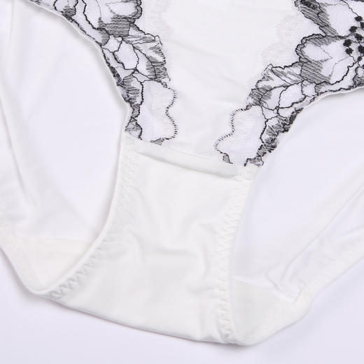 都市丽人薄透丝滑内裤女蕾丝+泳布内裤三角内裤YP42A7 商品图10