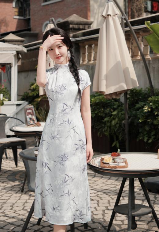 逸红颜明月优选『洛倾』影青色提花印花旗袍,清雅神秘的宋氏审美 商品图5