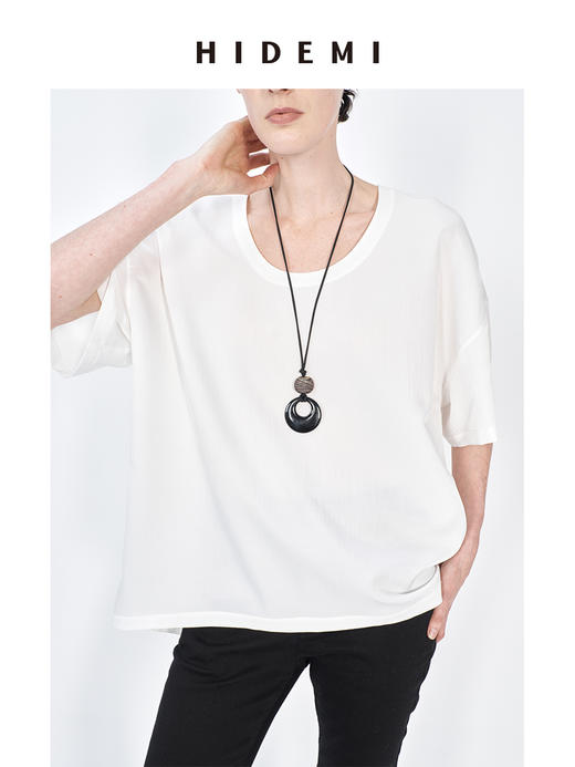 HIDEMI 极简百搭干爽缎面宽松圆领大廓形立体剪裁短袖上衣T恤 商品图6
