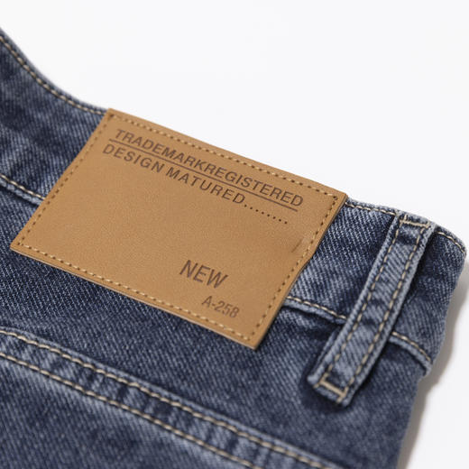 【新品上新】HX 春季水洗直筒牛仔长裤Y201410004101 商品图7