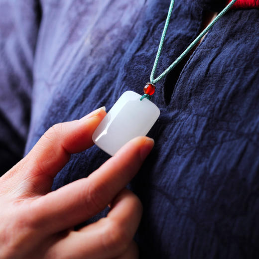 【经典】和田玉白玉无事小平安吊坠 质地细腻 温润饱满 商品图1