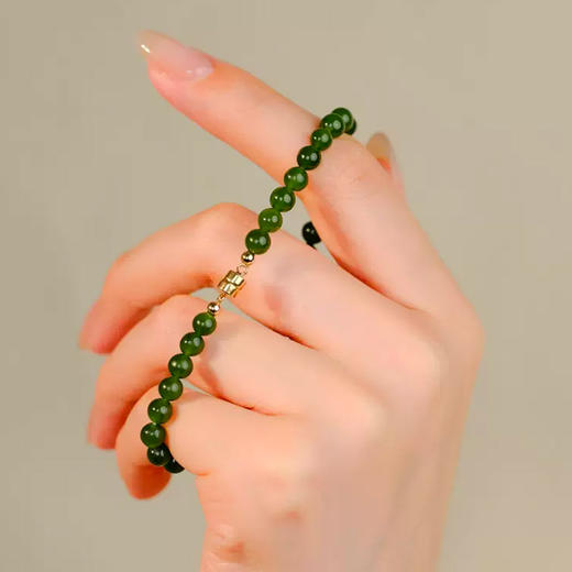 【推荐】小绿莺和田玉菠菜绿碧玉手链 颗颗精选 润如凝脂 商品图3