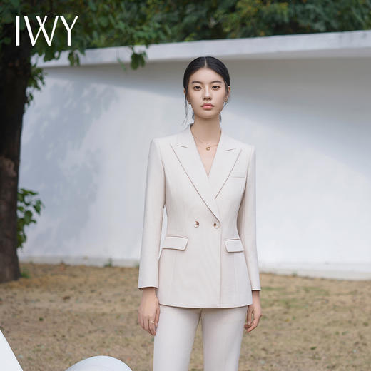 IWY/新款杏色宽松版西装套装微喇裤气质通勤正装气场强大西服C14221+P34221 商品图1