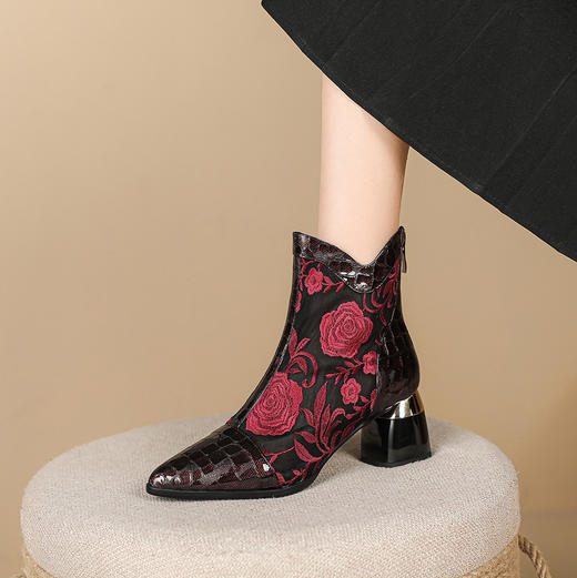 【预售5天】春夏新款，民族风刺绣网纱拼接真皮尖头短靴JJ-224-1 商品图0