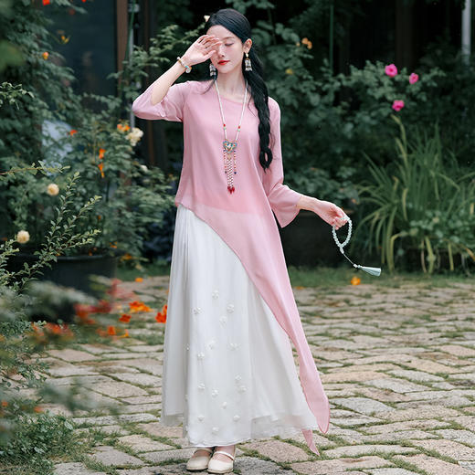 XYDD2150 2024春夏新中式女装国风复古百搭圆领不对称衬衫上衣提花裙两件套 商品图3