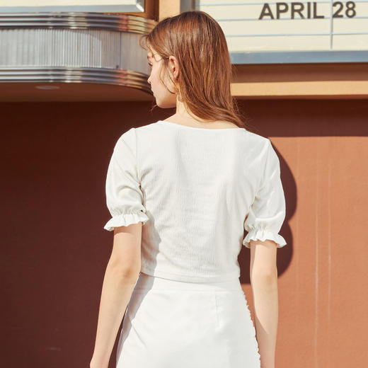 西遇T恤女方领荷叶边短款2020新款复古褶皱纯色短袖D0300204 商品图1