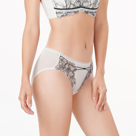 都市丽人薄透丝滑内裤女蕾丝+泳布内裤三角内裤YP42A7 商品图6