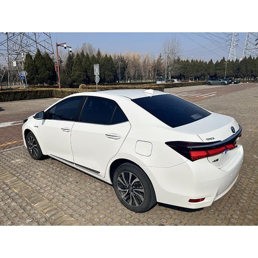 丰田 卡罗拉 双擎 1.8L E-CVT精英版【长租-北京】 商品图4