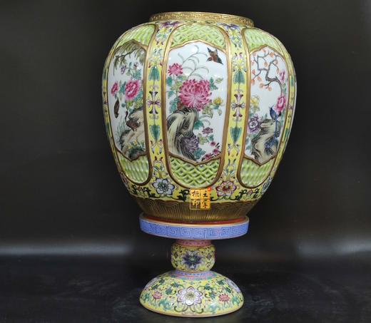 粉彩八面开窗花鸟图灯罩 商品图0