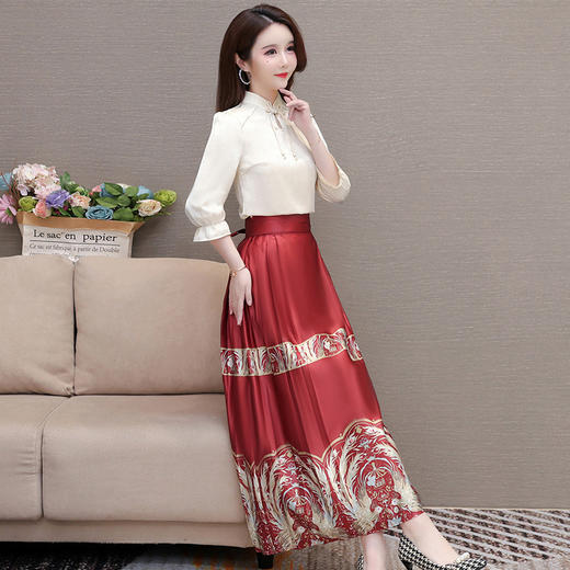 时髦洋气，春款短款国风七分袖小衫印花长款百褶时尚马面裙两件套QYM-AH-24A2144-L 商品图2