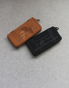 简单粗暴的 第四波 哈！副线小马克 轻便尼龙料的 长款 钱包