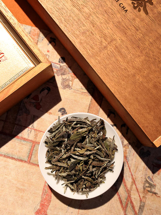 压箱底福鼎白茶十二年陈明前春茶特级白牡丹收藏礼盒装茶叶 商品图5