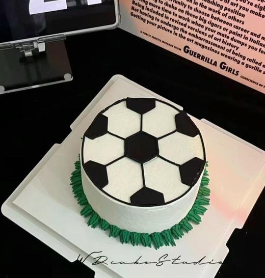 【优品系列】---【平面翻糖足球】蛋糕 商品图0