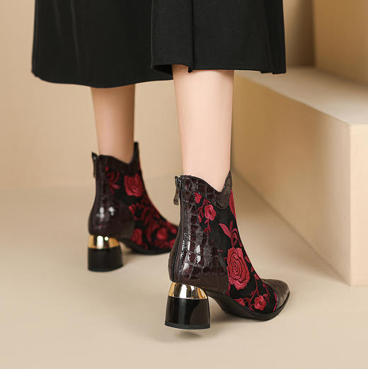 【预售5天】春夏新款，民族风刺绣网纱拼接真皮尖头短靴JJ-224-1 商品图4