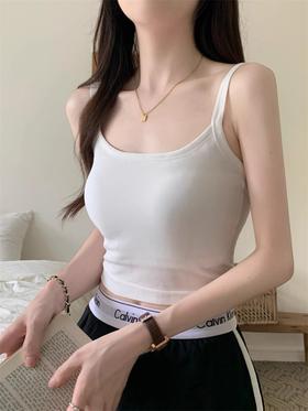 【纯欲风的吊带交叉美背内衣】爆款纯欲风辣妹吊带交叉美背内衣裹胸背心露背带胸垫抹胸打底外穿，露出美好的背部、修长的颈项、曼妙的身材。