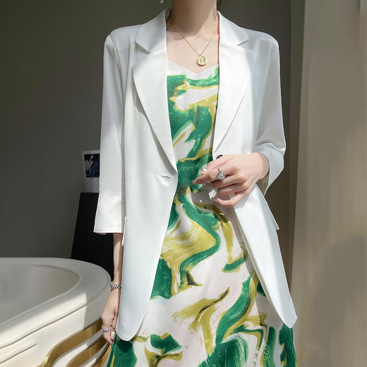 优选丨高端专柜品质醋酸珍珠扣/大扣西装外套 商品图3