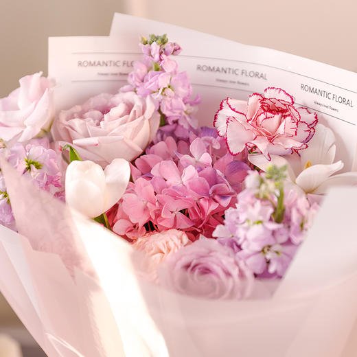 鲜花花束：花之蜜语花束【单点不送，随蛋糕送达】 商品图1