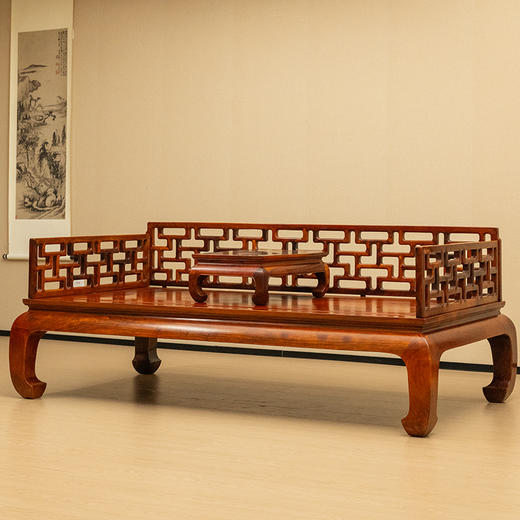 二十世纪 黄花梨曲尺纹罗汉床及炕桌 商品图4