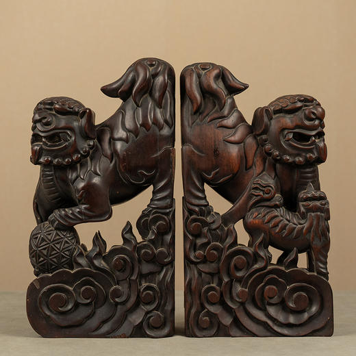 清 红木雕狮子摆件（一对） 商品图0
