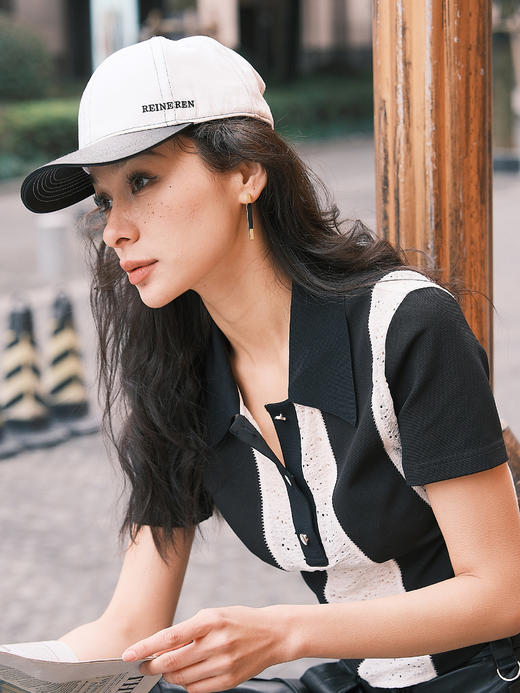 ⿊⽩撞⾊针织渔⽹绣拼缝polo衫 商品图0