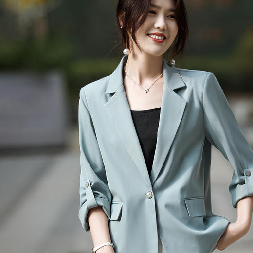 优选丨高端专柜品质醋酸珍珠扣/大扣西装外套 商品图8