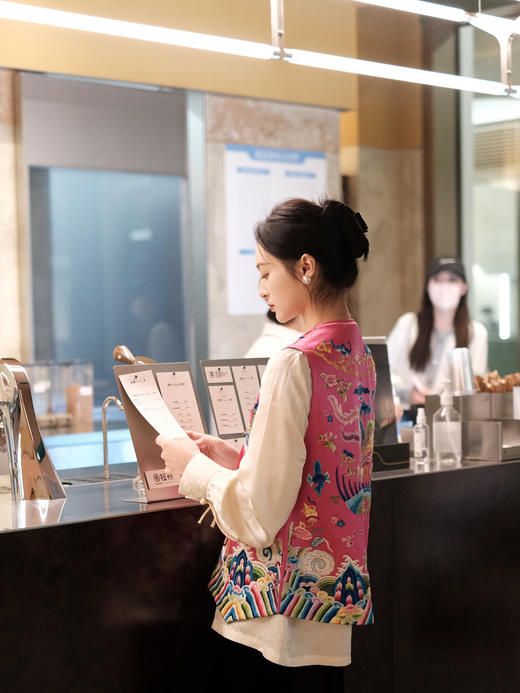 高货限量款| 真丝手绣凤凰霞帔马甲 [特价品] 商品图5