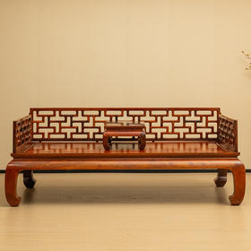 二十世纪 黄花梨曲尺纹罗汉床及炕桌