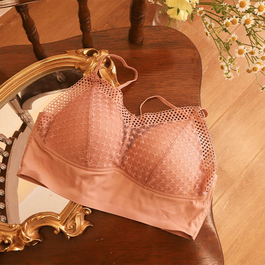 春夏【蕾丝美背性感 防滑薄款固定杯】防走光 裹胸冰丝拼接 一片式内衣 商品图12