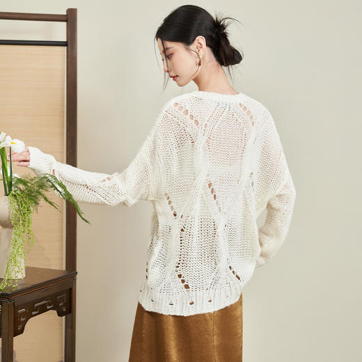 西遇日系麻花镂空慵懒风毛衣女新品软糯针织衫D0030257 商品图4